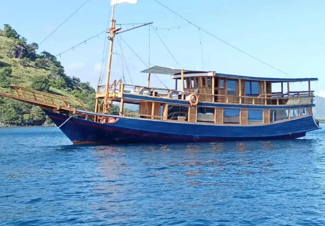 Maydian Ardea Boat maydian ardea boat,komodo boat tour,open trip komodo